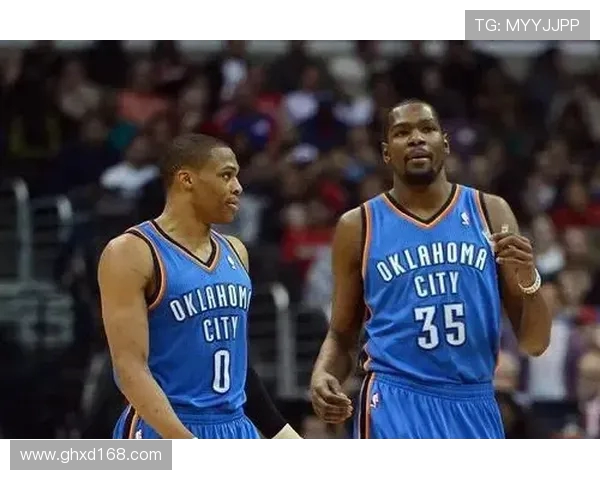 杜兰特被抢断火箭连续失误五回合暴露球队配合问题 杜兰特被抢断火箭连续失误五回合暴露球队配合问题